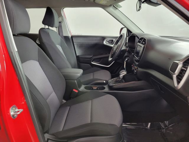 Used 2023 Kia Soul LX image 18
