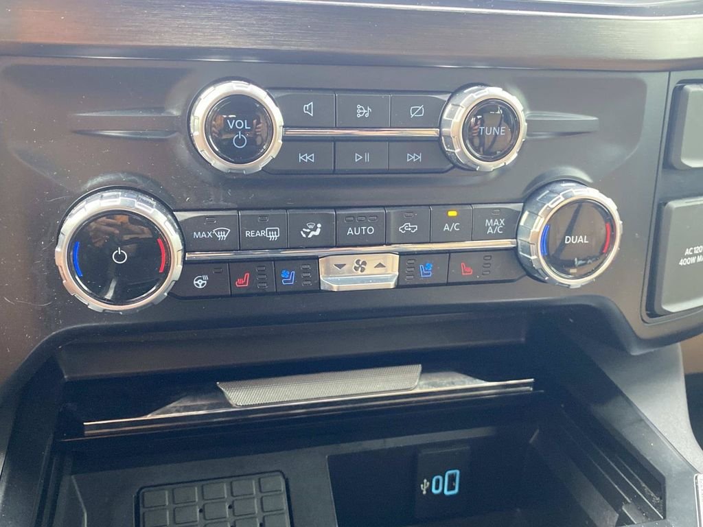 Certified 2023 Ford F250 Lariat w/ Lariat Ultimate Package AWD/4WD image 29