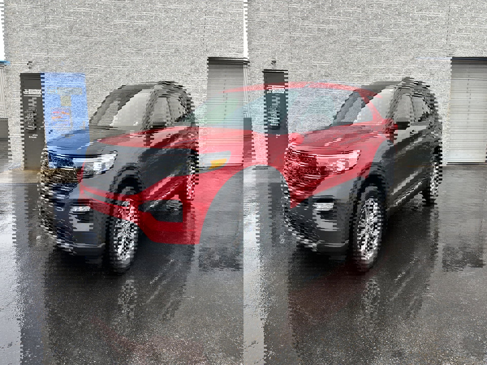 Certified 2023 Ford Explorer XLT w/ Equipment Group 202A image 2