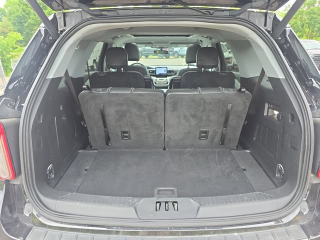 Certified 2023 Ford Explorer XLT w/ Equipment Group 202A AWD/4WD image 8