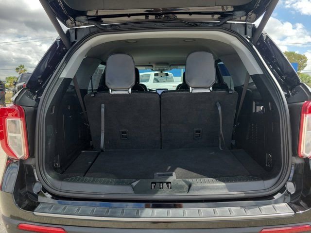 Certified 2021 Ford Explorer XLT w/ Equipment Group 202A image 12