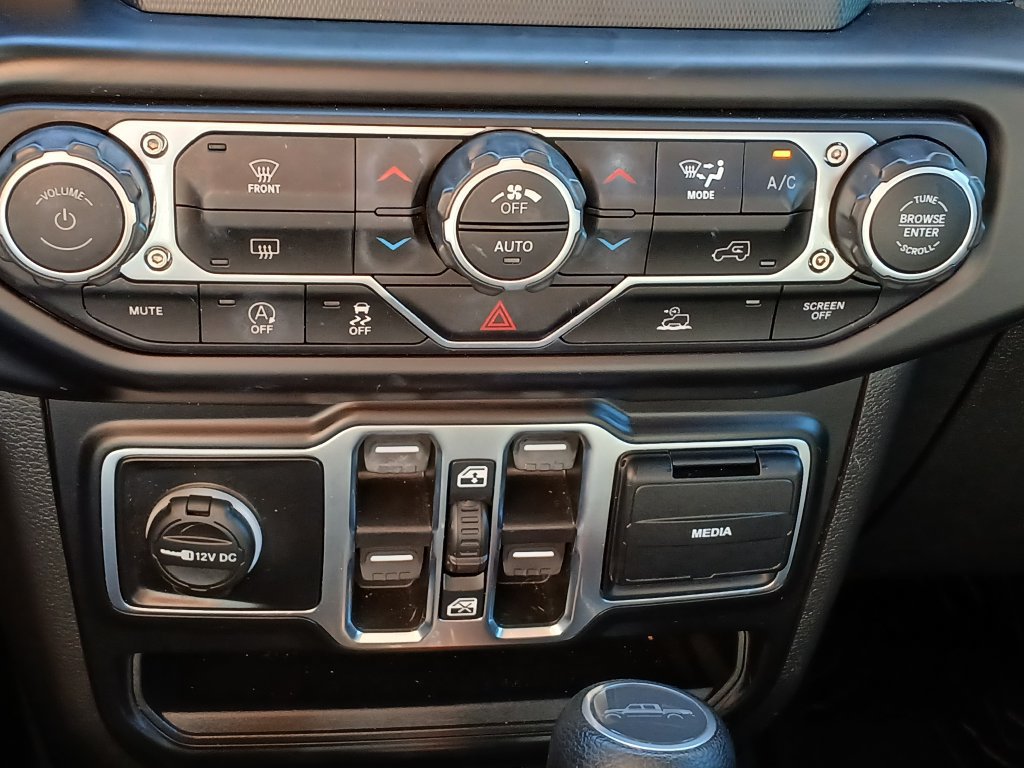 Used 2021 Jeep Gladiator Sport AWD/4WD image 15