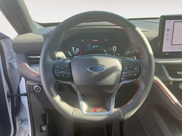 Certified 2025 Ford Explorer ST AWD/4WD image 12