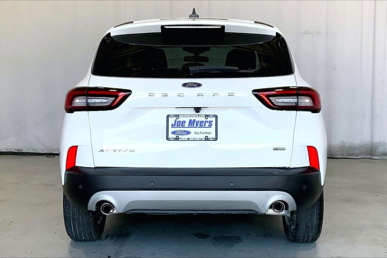 Certified 2023 Ford Escape Active w/ Tech Pack #1 FWD image 3