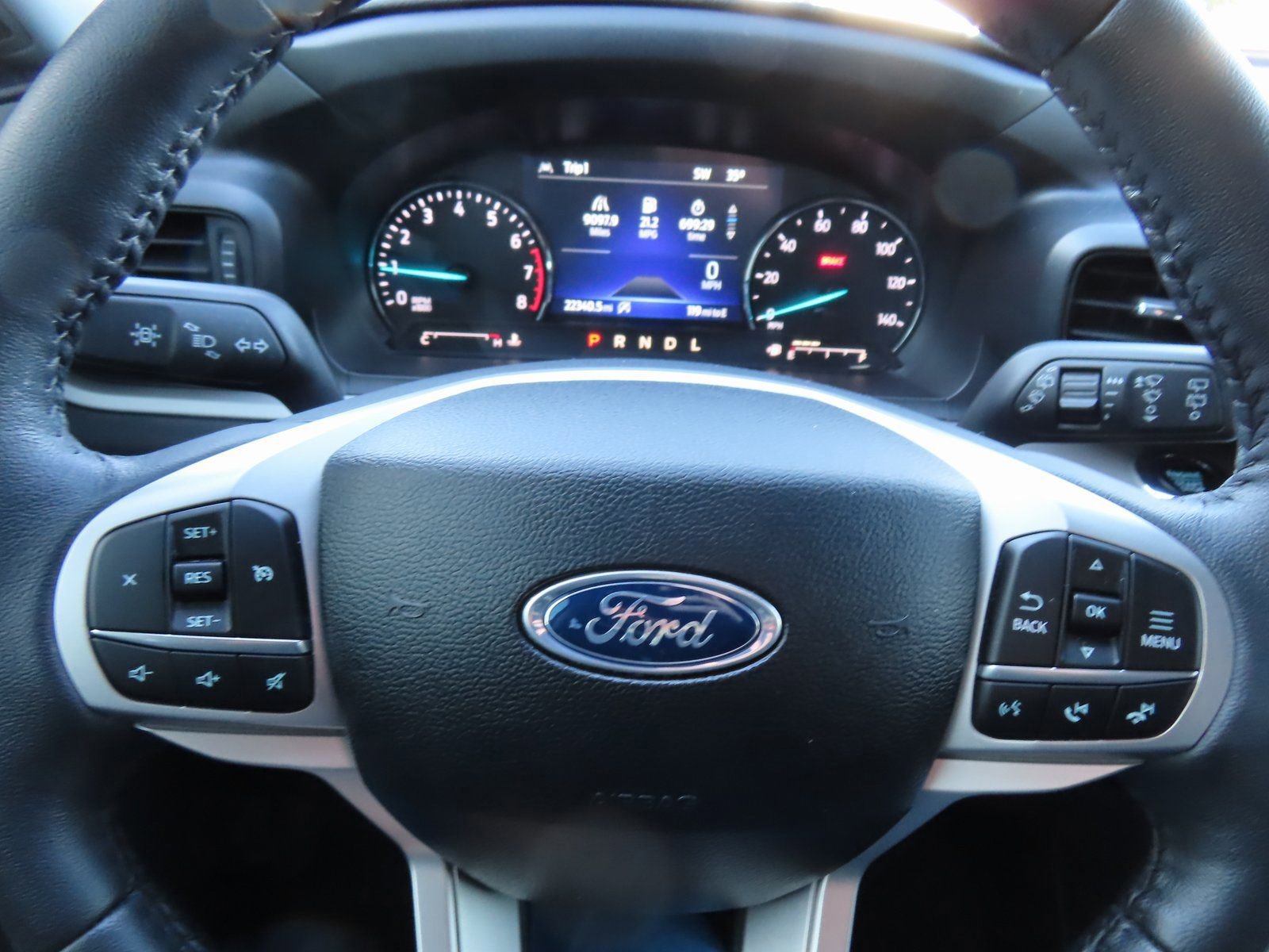 Certified 2024 Ford Explorer XLT image 16