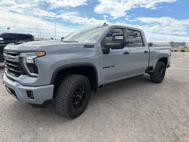 Used 2024 Chevrolet Silverado 2500 LTZ w/ LTZ Plus Package AWD/4WD image 3
