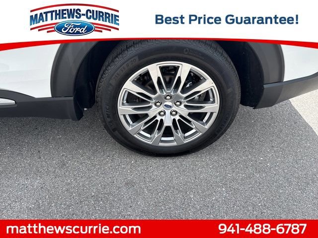 Certified 2025 Ford Explorer Platinum RWD image 16