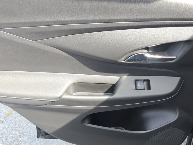 Used 2025 Buick Envista Sport Touring w/ Convenience I Package FWD image 10