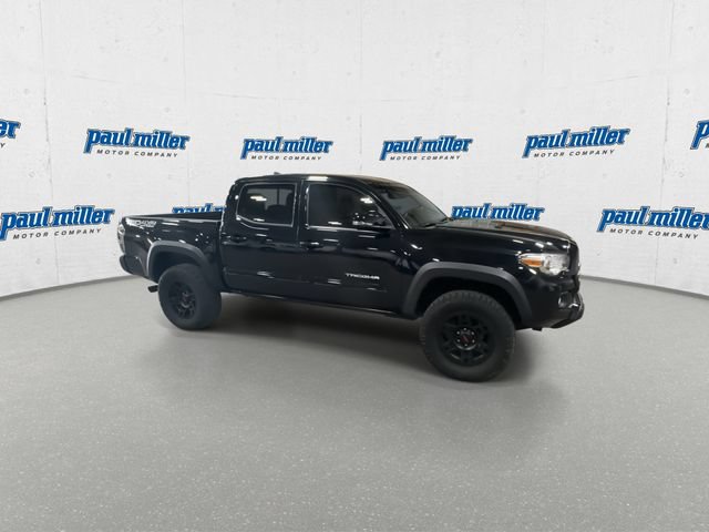 Used 2021 Toyota Tacoma TRD Off-Road AWD/4WD image 5