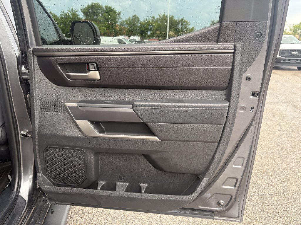 Used 2025 Toyota Tundra SR5 AWD/4WD image 15