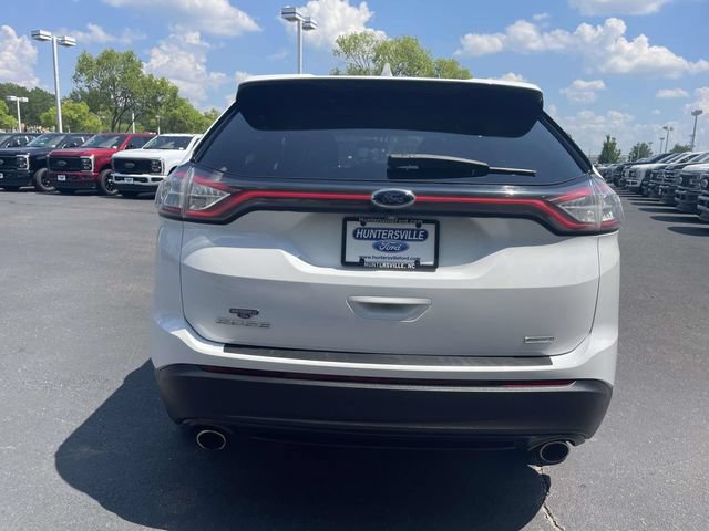 Certified 2018 Ford Edge SE w/ Cargo Accessory Package FWD image 5