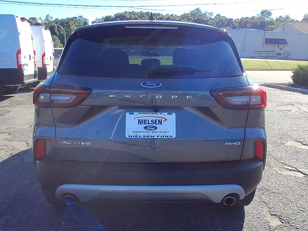 Certified 2023 Ford Escape Active AWD/4WD image 29