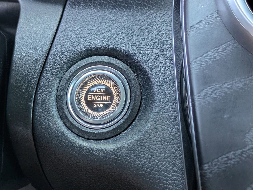 Used 2022 Mercedes-Benz GLC 300 image 29