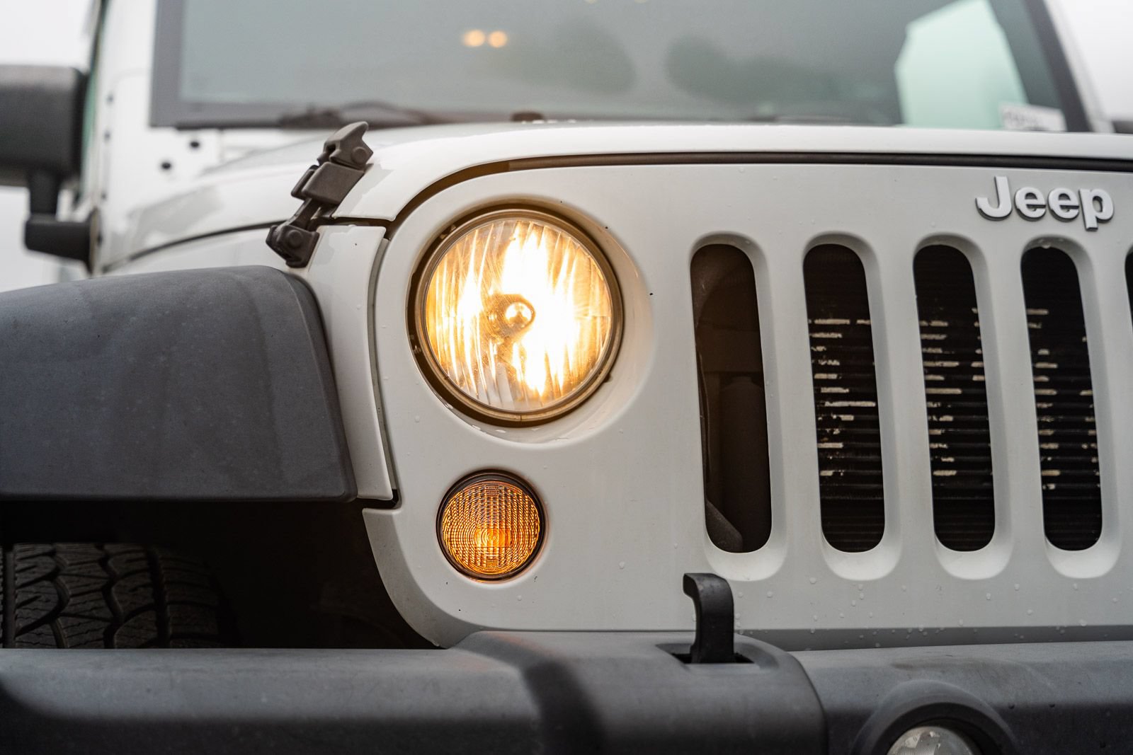 Used 2018 Jeep Wrangler Unlimited Sport S AWD/4WD image 10