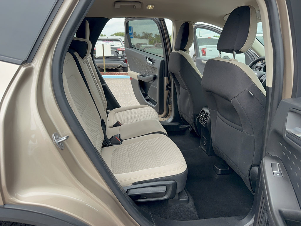 Certified 2020 Ford Escape SE FWD image 15