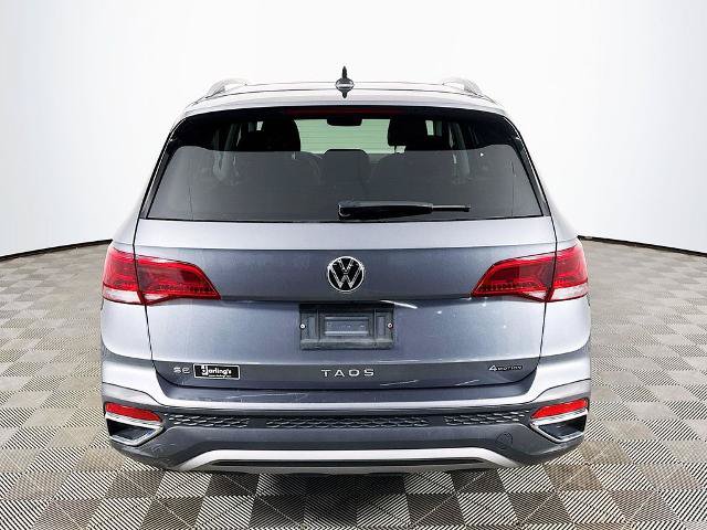Used 2024 Volkswagen Taos SE w/ Panoramic Sunroof Package AWD/4WD image 6