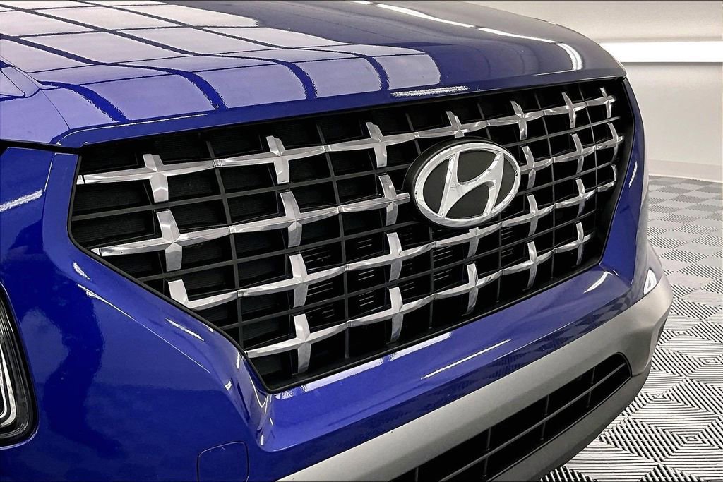 Used 2022 Hyundai Venue SEL FWD image 28