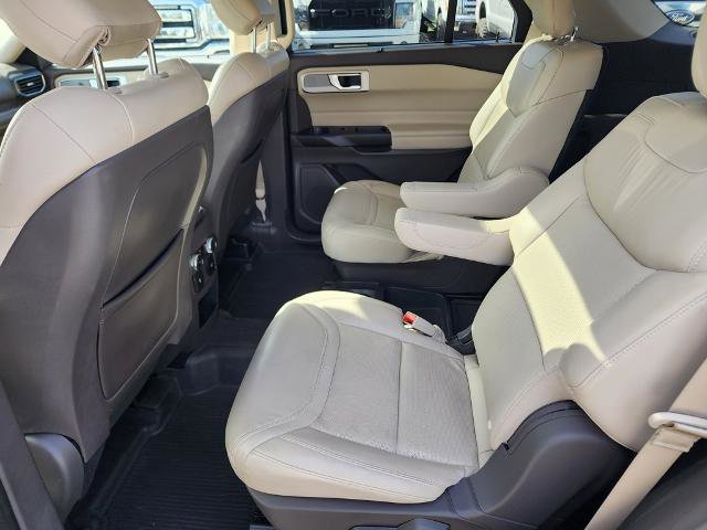 Certified 2020 Ford Explorer Platinum image 11