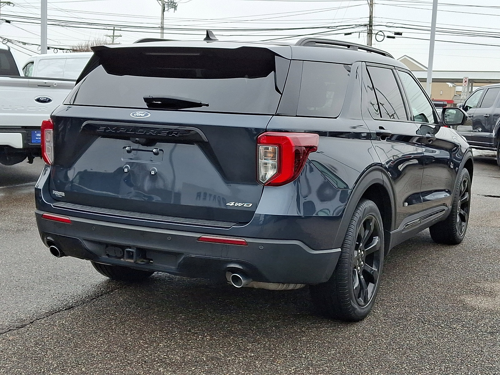 Certified 2022 Ford Explorer ST-Line w/ Class IV Trailer Tow Package image 10