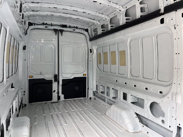 Certified 2025 Ford Transit 250 148 High Roof Extended RWD image 31