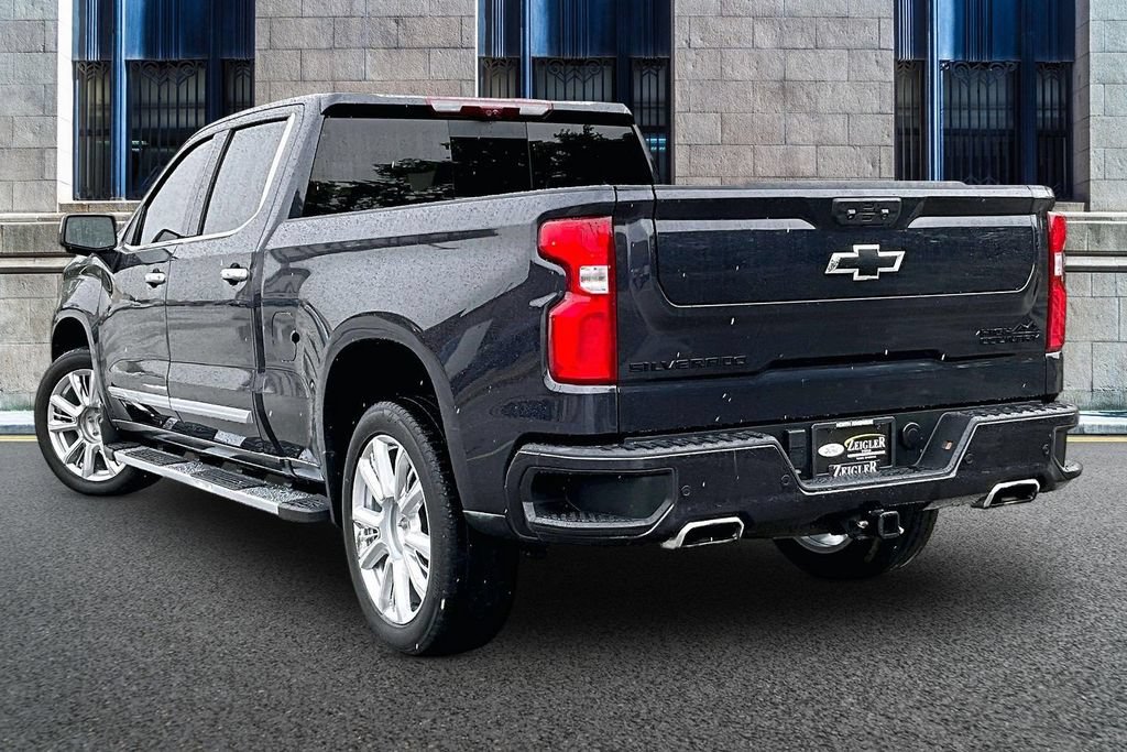 Used 2024 Chevrolet Silverado 1500 High Country w/ High Country Premium Package AWD/4WD image 10