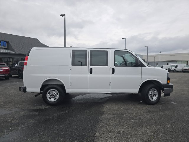Used 2025 GMC Savana 2500 w/ Driver Convenience Package RWD image 14