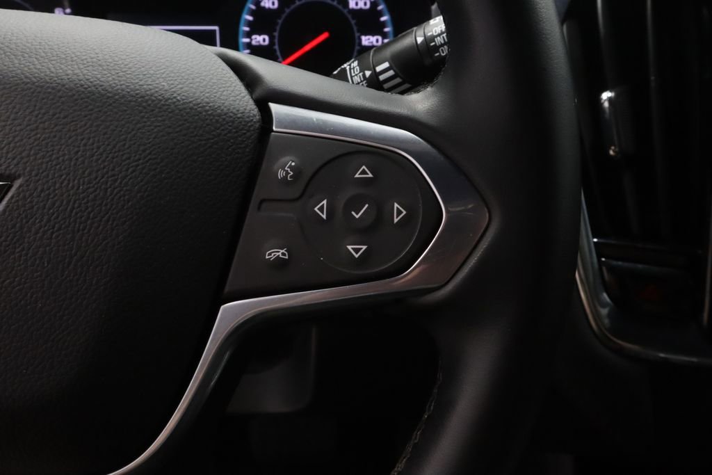 Used 2023 Chevrolet Traverse LT FWD image 28