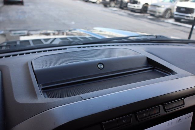 Certified 2022 Ford F150 Lariat w/ Equipment Group 502A High image 31