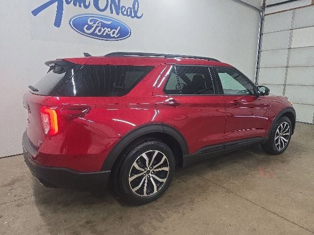 Certified 2022 Ford Explorer ST AWD/4WD image 11