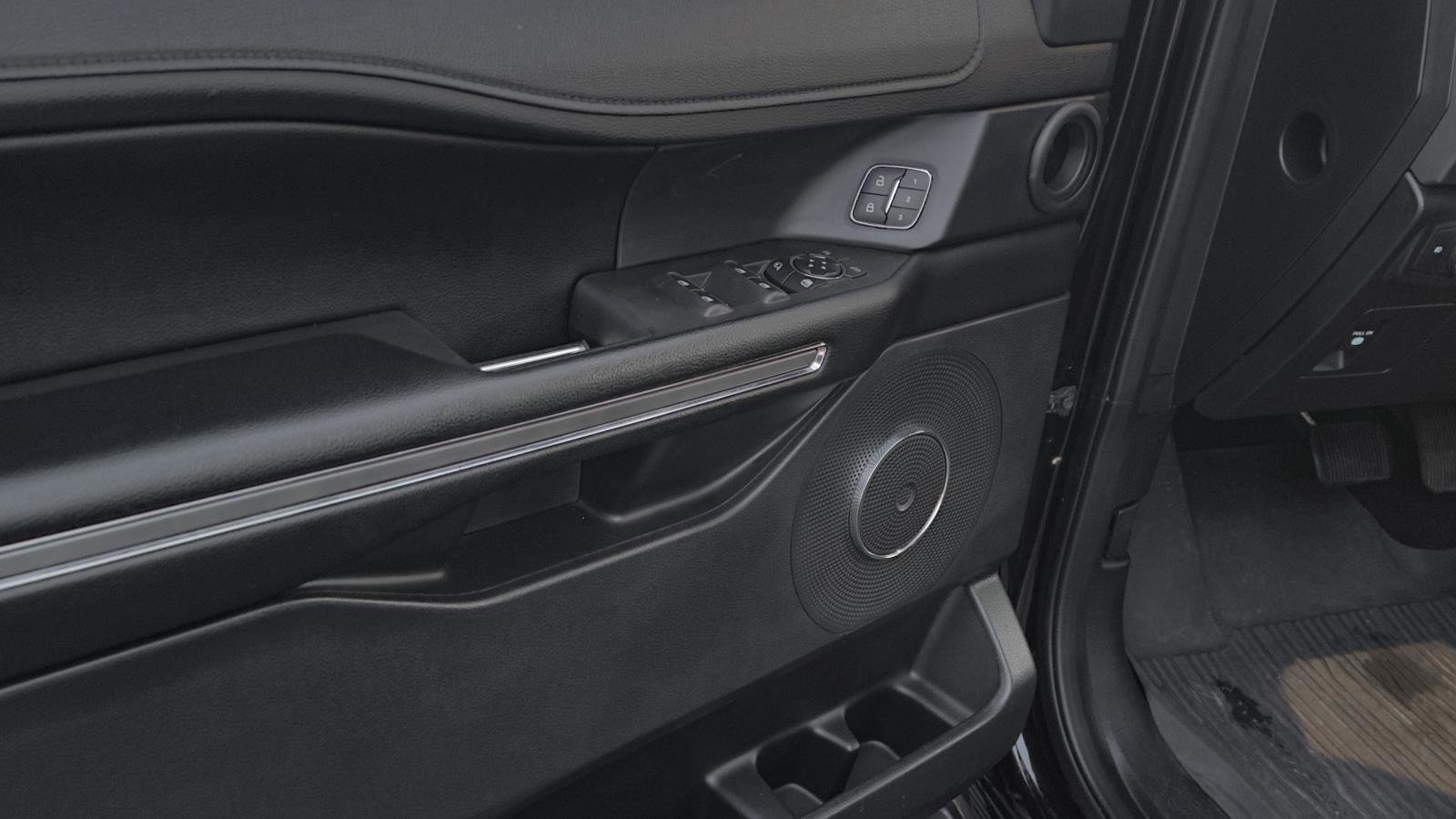 Certified 2021 Ford Expedition XLT image 16