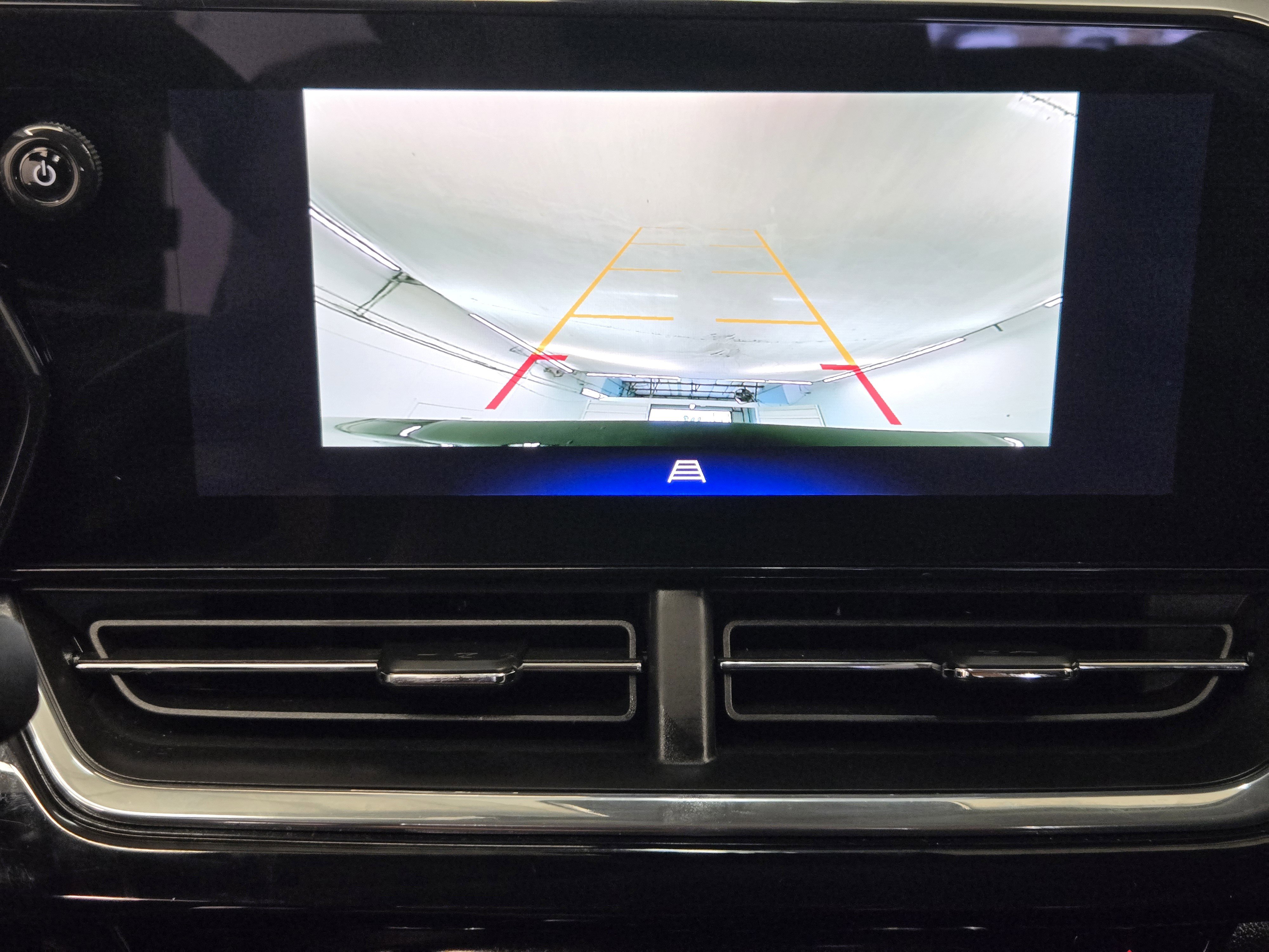 Used 2025 Chevrolet Trax ACTIV FWD image 19