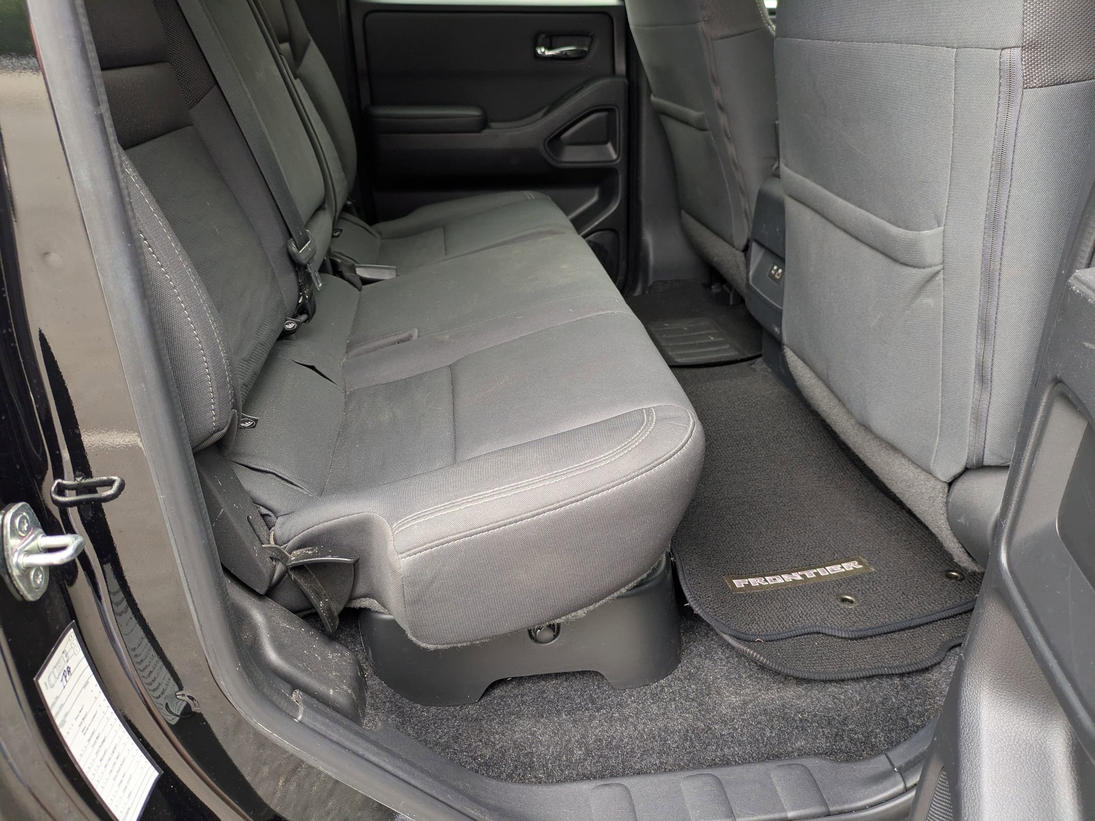 Used 2022 Nissan Frontier SV AWD/4WD image 32