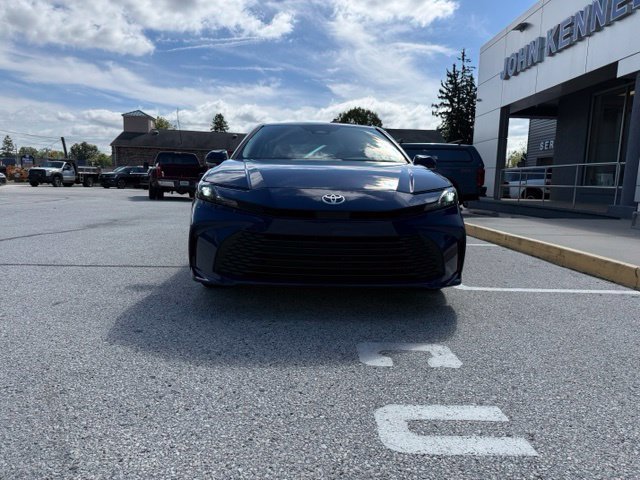 Used 2025 Toyota Camry LE FWD image 4