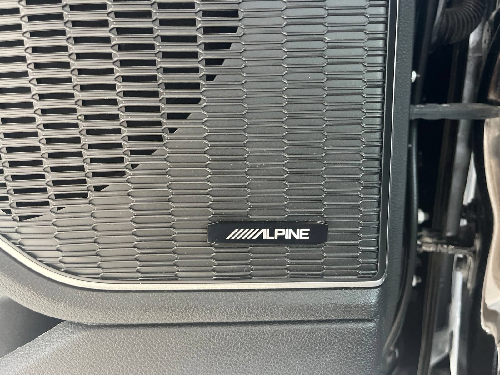 Used 2021 Jeep Grand Cherokee L Limited AWD/4WD image 19