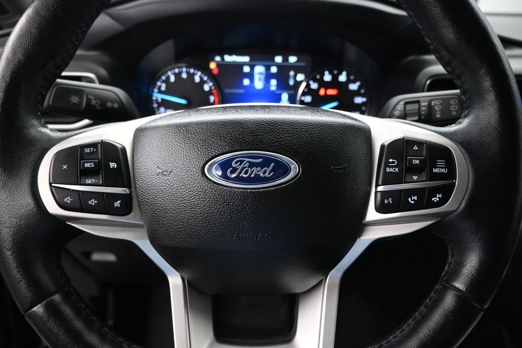 Certified 2023 Ford Explorer XLT w/ Equipment Group 202A RWD image 20