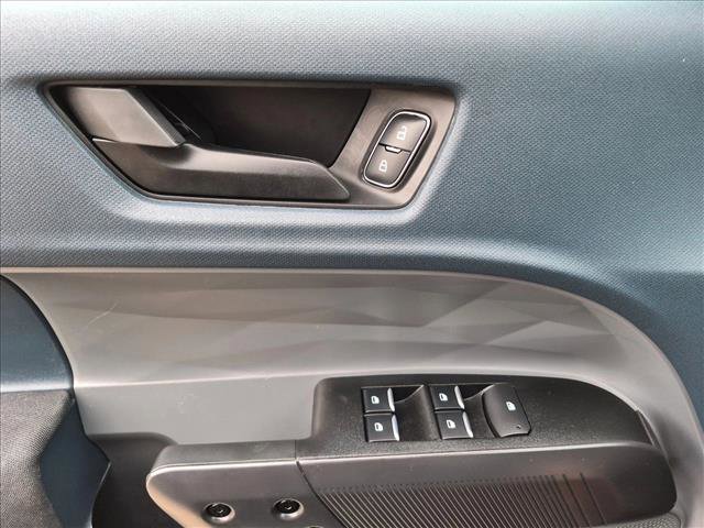 Certified 2025 Ford Maverick XL FWD image 14