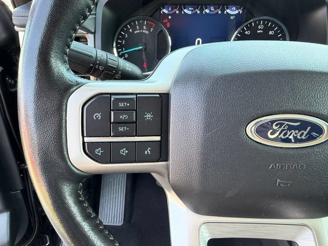 Certified 2024 Ford Expedition XLT RWD image 16