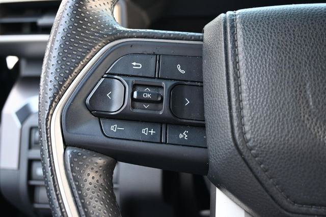 Used 2025 Toyota 4Runner SR5 AWD/4WD image 30