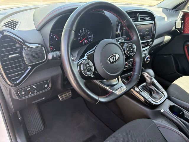 Used 2021 Kia Soul Turbo FWD image 13