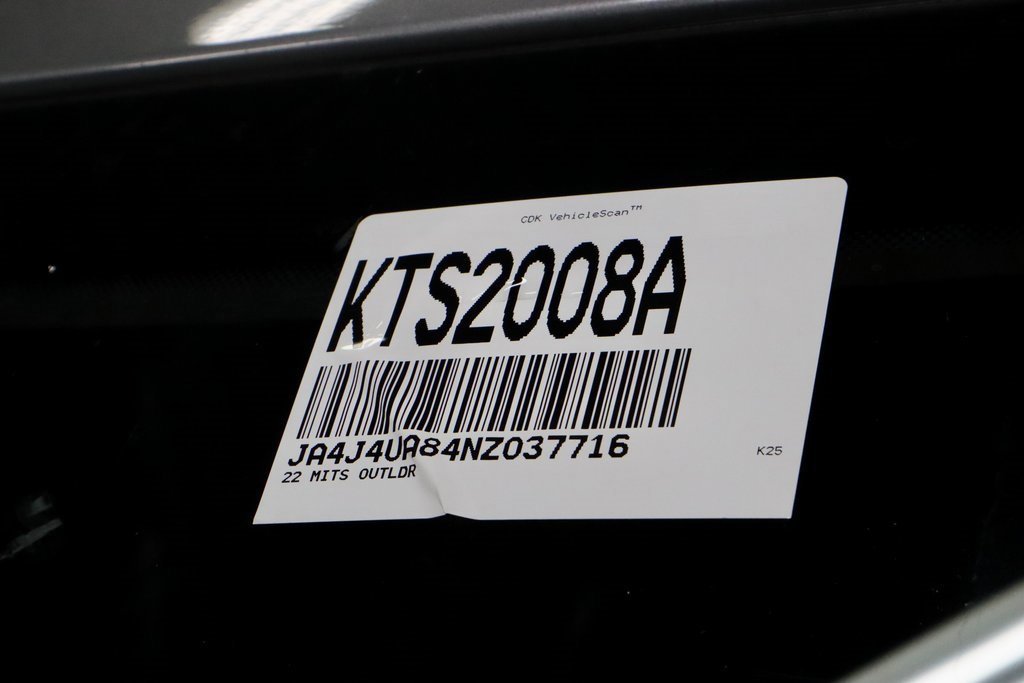 Used 2022 Mitsubishi Outlander SE image 31