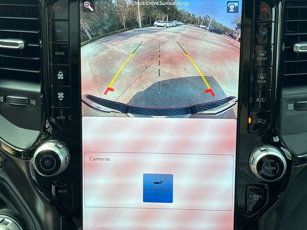 Used 2025 RAM 1500 Limited w/ Trailer Tow Group AWD/4WD image 27