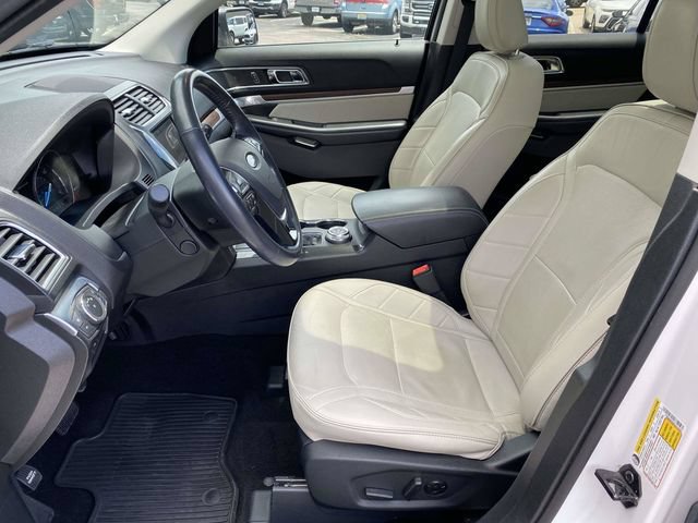 Certified 2019 Ford Explorer Limited w/ Limited Luxury Package AWD/4WD image 23