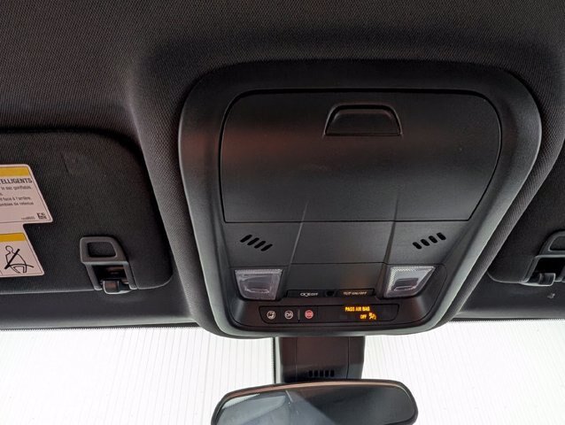 Used 2024 Chevrolet Equinox RS w/ RS Leather Package FWD image 8