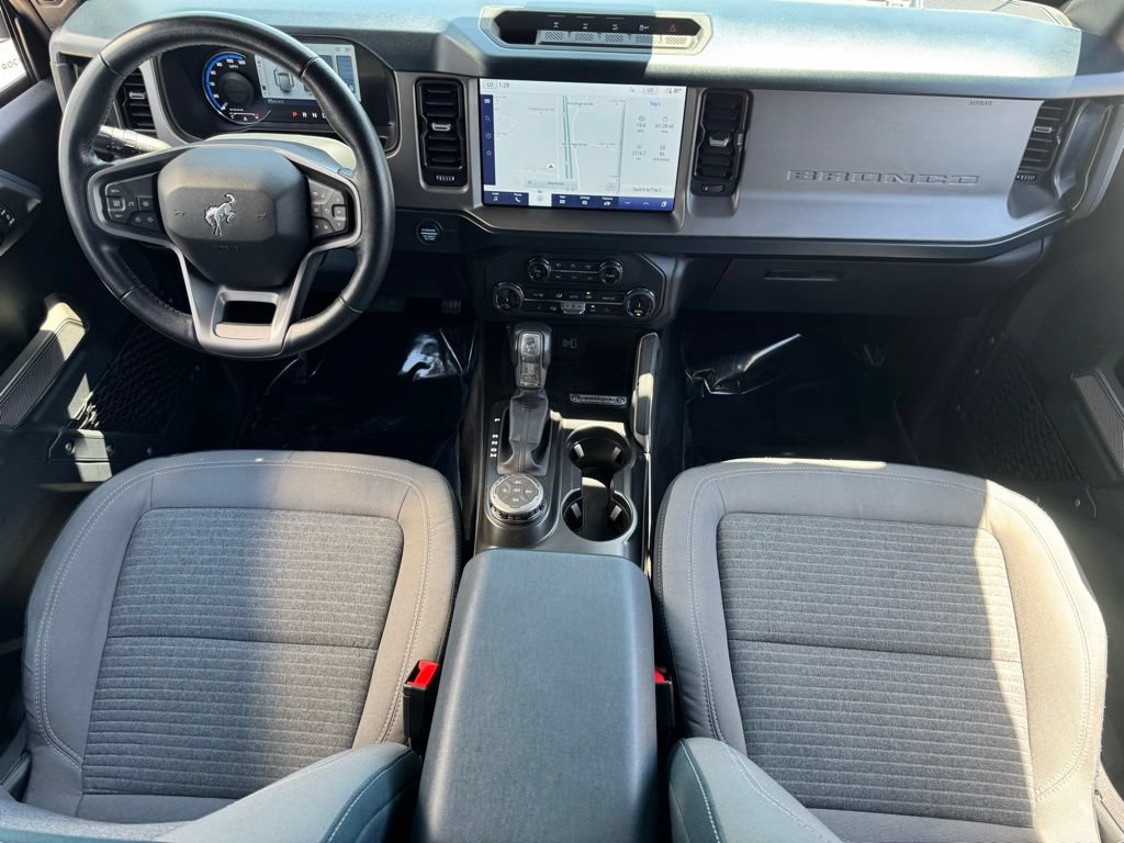 Certified 2022 Ford Bronco Outer Banks w/ Sasquatch Package AWD/4WD image 11