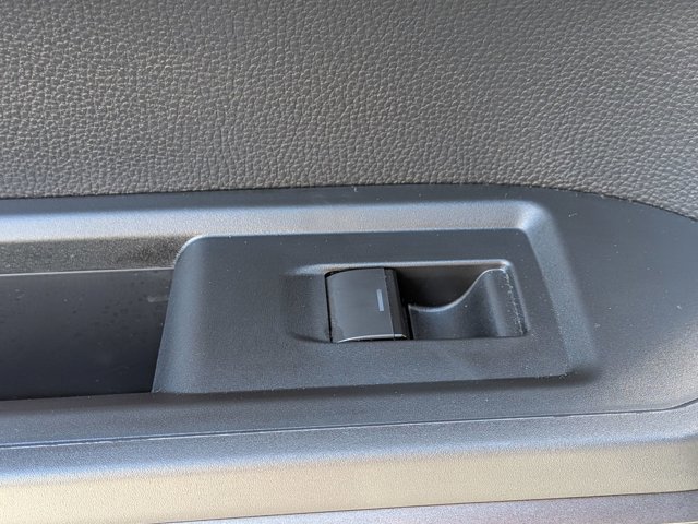Used 2024 Toyota Tacoma TRD Sport AWD/4WD image 29