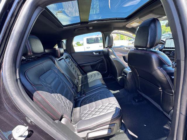 Certified 2023 Ford Escape ST-Line Elite w/ Premium Technology Package AWD/4WD image 30