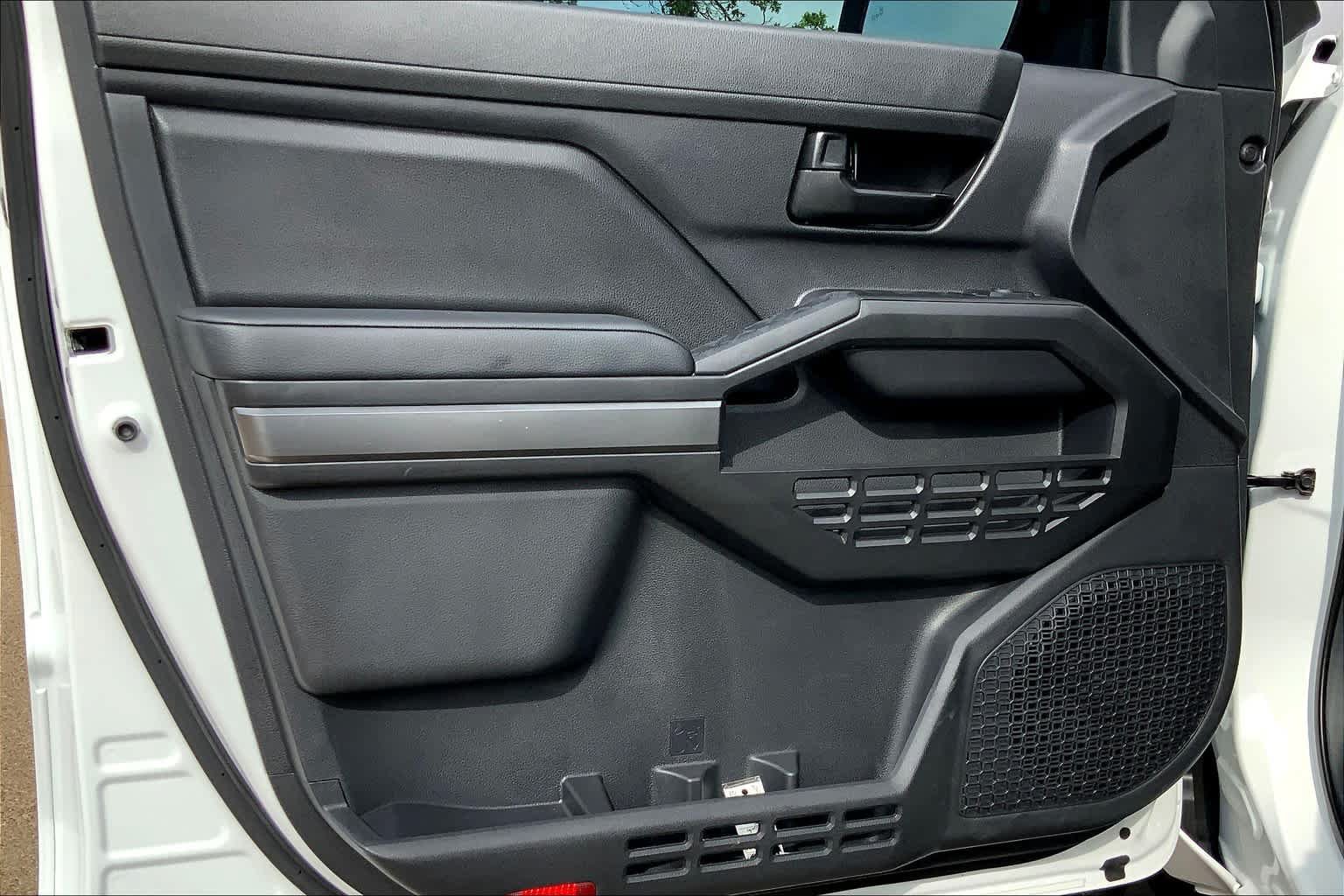 Used 2024 Toyota Tacoma SR5 RWD image 22