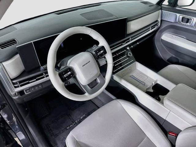 Used 2026 Hyundai Santa Fe SE FWD image 2