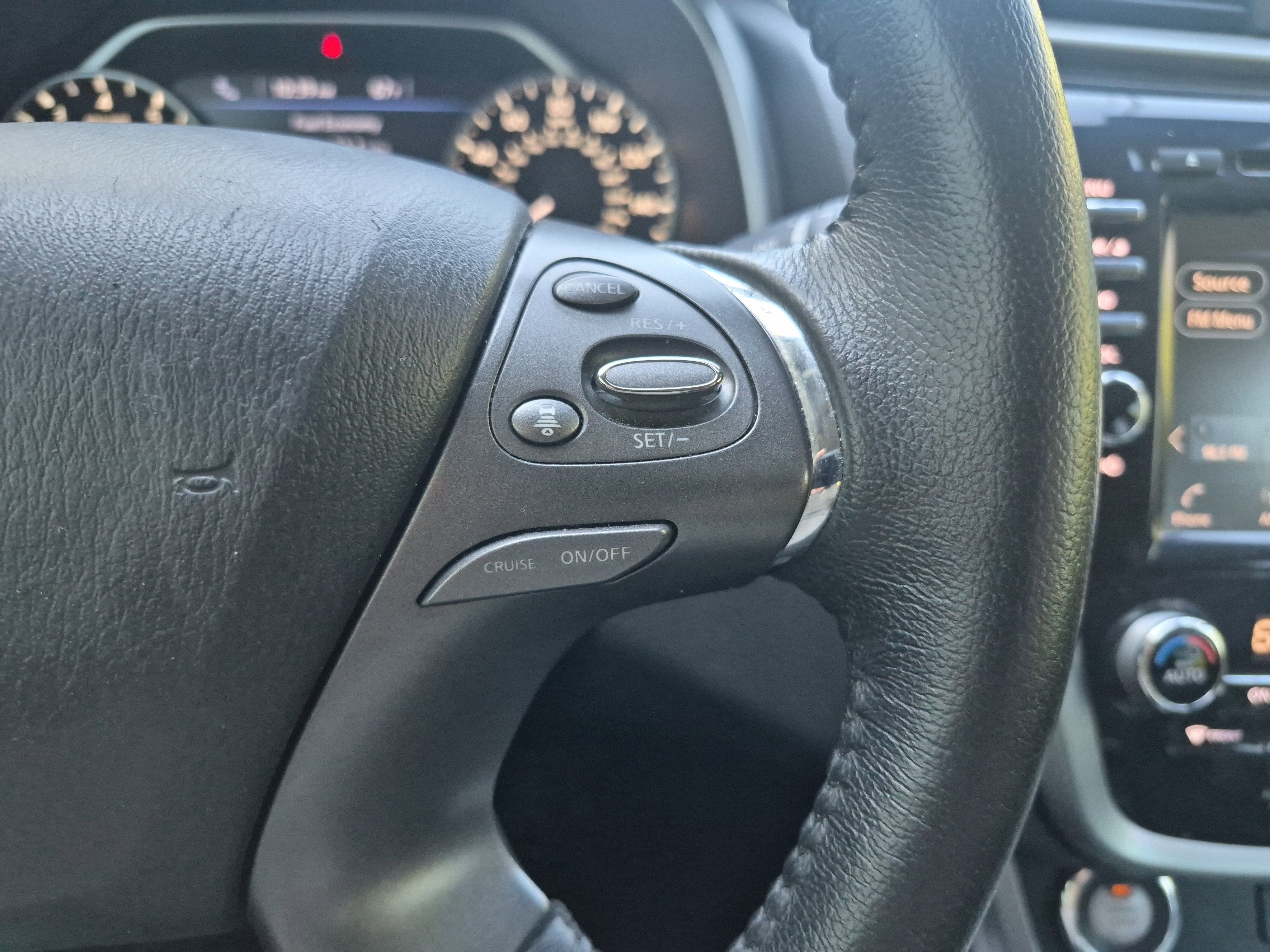 Used 2024 Nissan Murano SV image 26