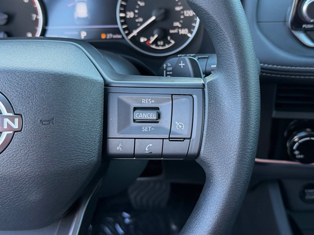 Used 2025 Nissan Rogue S FWD image 21